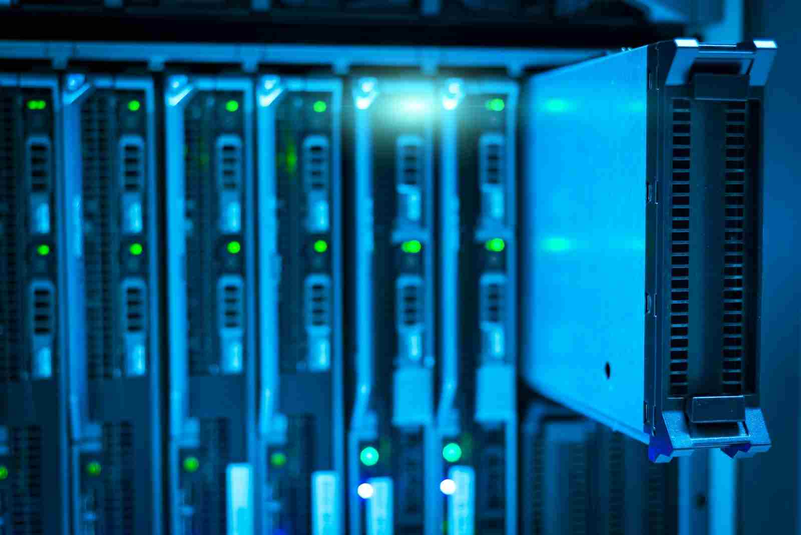 FEATURED_o-of-close-up-of-computer-hardware