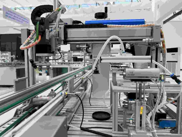FEATURED_o-of-close-up-of-modern-machinery