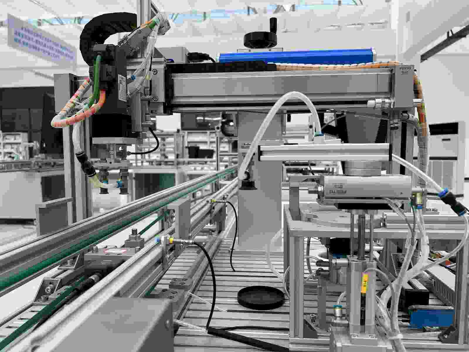 FEATURED_o-of-close-up-of-modern-machinery