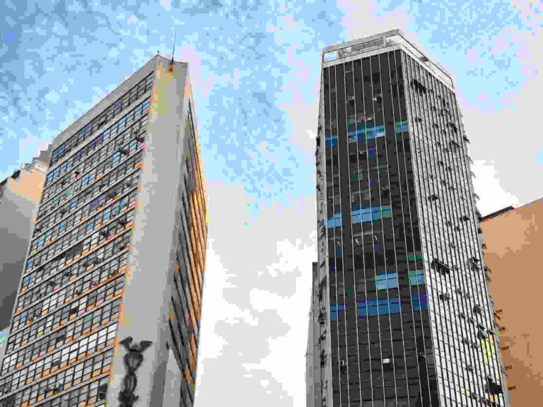 FEATURED_o-of-high-rise-office-buildings-against-sky