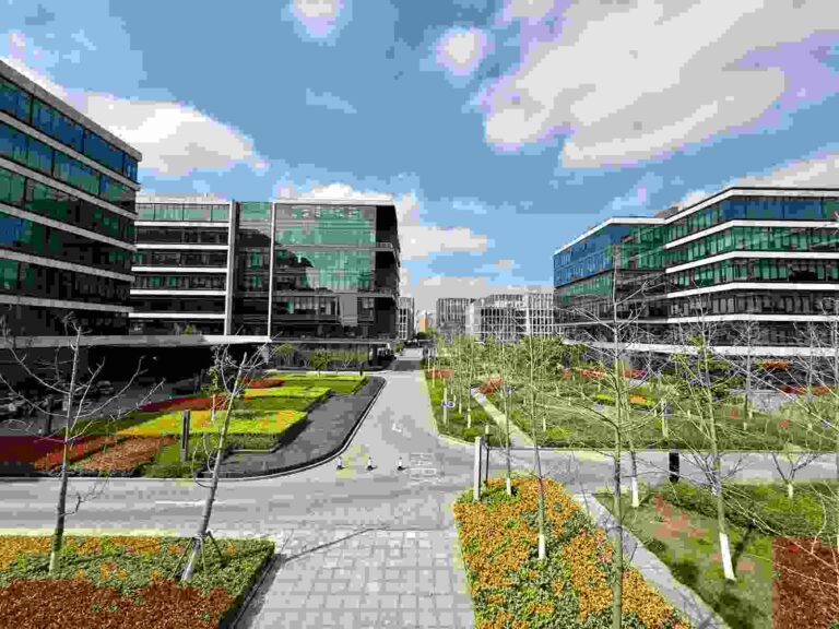 FEATURED_o-of-modern-business-district-with-green-sp