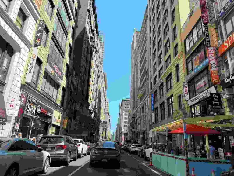 FEATURED_o-of-vibrant-street-life-in-midtown-manhattan-nyc